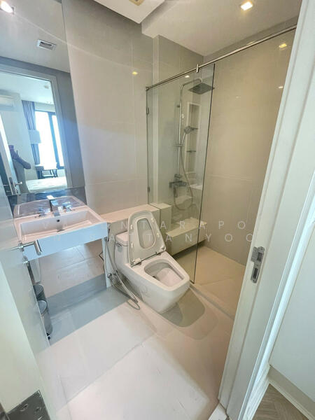 Equinox Phahol Vibha, Bangkok, 345 Paholyothin Road, Jom Phon, Chatuchak, Bangkok, 2 Bedrooms, 64 sqm, Condo For Rent, by Vasuntaraporn Sattanyoo, 500079825 - DDproperty.com