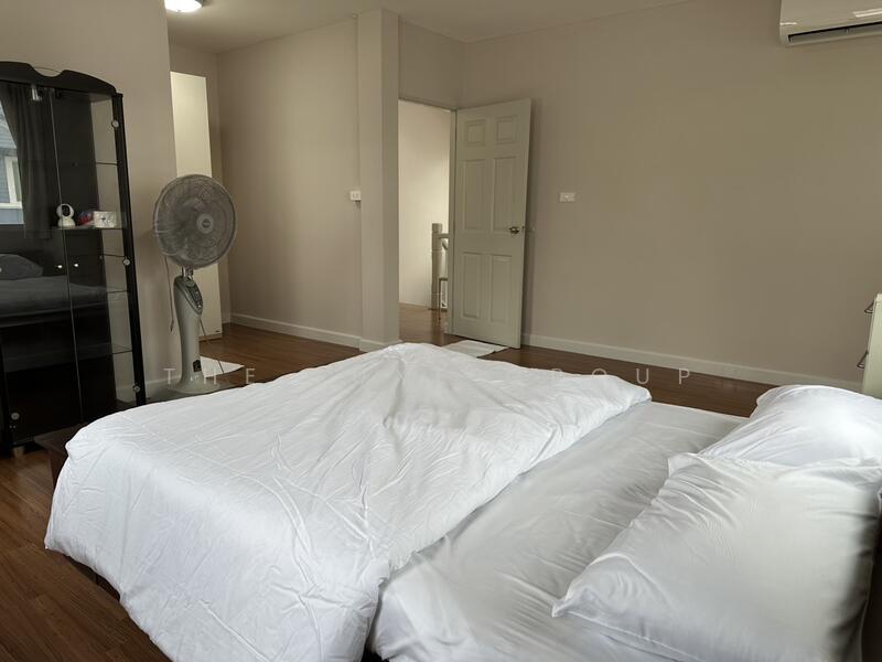 Nantawan Sathorn-Ratchaphruk, Bangkok, Soi Mooban Nanthawan, Bang Waek, Phasi Charoen, Bangkok, 3 Bedrooms, 161 sqm, Single Detached House For Rent, by The Luxe Group, 500079892 - DDproperty.com