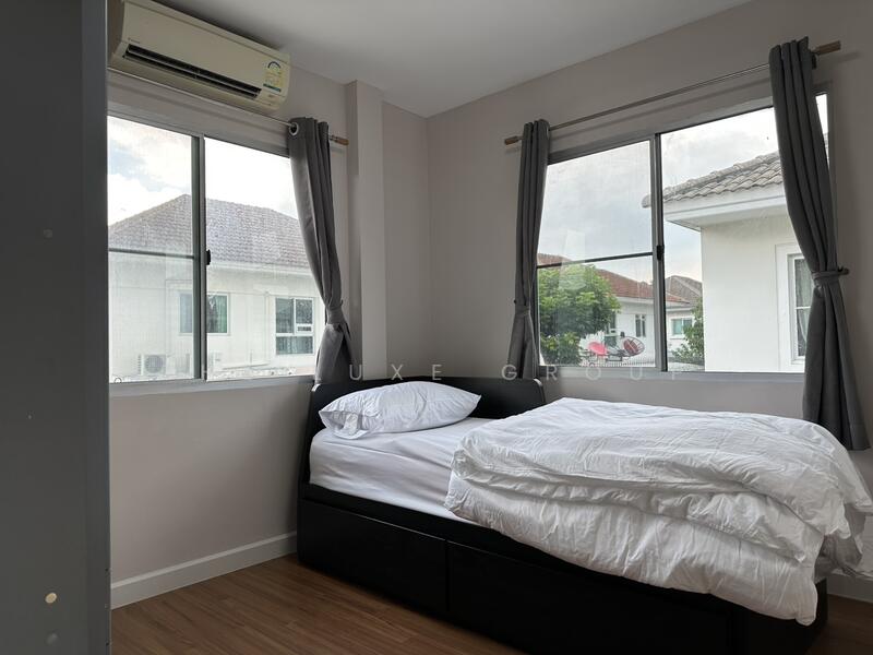 Nantawan Sathorn-Ratchaphruk, Bangkok, Soi Mooban Nanthawan, Bang Waek, Phasi Charoen, Bangkok, 3 Bedrooms, 161 sqm, Single Detached House For Rent, by The Luxe Group, 500079892 - DDproperty.com