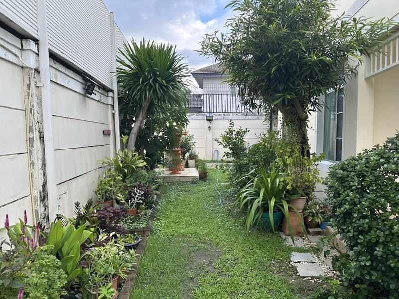 Nantawan Sathorn-Ratchaphruk, Bangkok, Soi Mooban Nanthawan, Bang Waek, Phasi Charoen, Bangkok, 3 Bedrooms, 161 sqm, Single Detached House For Rent, by The Luxe Group, 500079892 - DDproperty.com