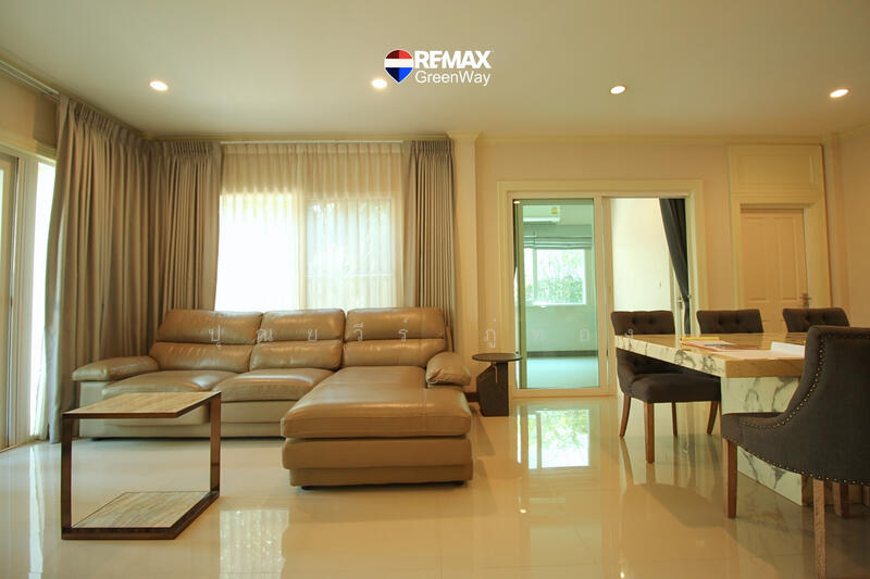 ลัดดารมย์อิลิแกนซ์ วงแหวน สาทร 80 ตรว.