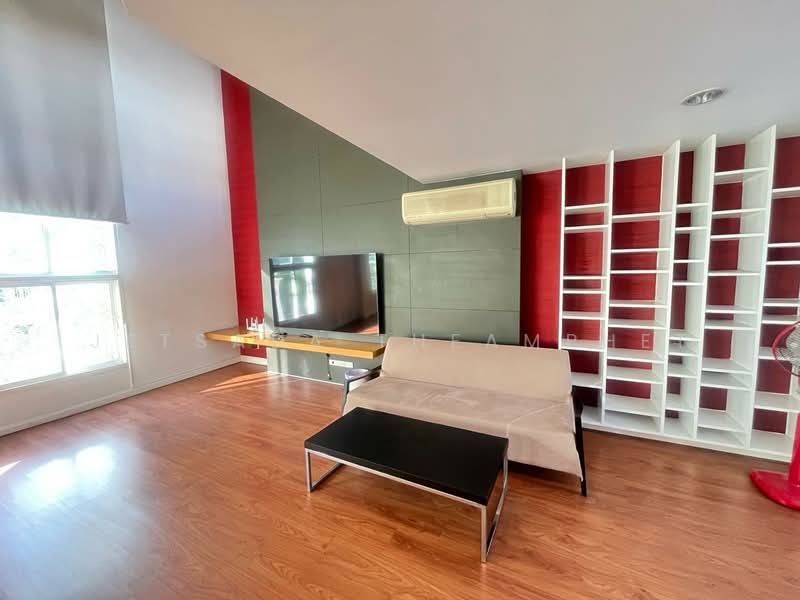 Baan Klang Krung Thonglor, Bangkok, 55 Soi Sukhumvit 55, Khlong Tan Nua, Watthana, Bangkok, 5 Bedrooms, 456 sqm, Townhouse For Rent, by Jetsada Theamphet, 500080202 - DDproperty.com