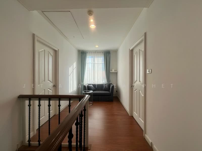 Baan Klang Krung Thonglor, Bangkok, 55 Soi Sukhumvit 55, Khlong Tan Nua, Watthana, Bangkok, 5 Bedrooms, 456 sqm, Townhouse For Rent, by Jetsada Theamphet, 500080202 - DDproperty.com