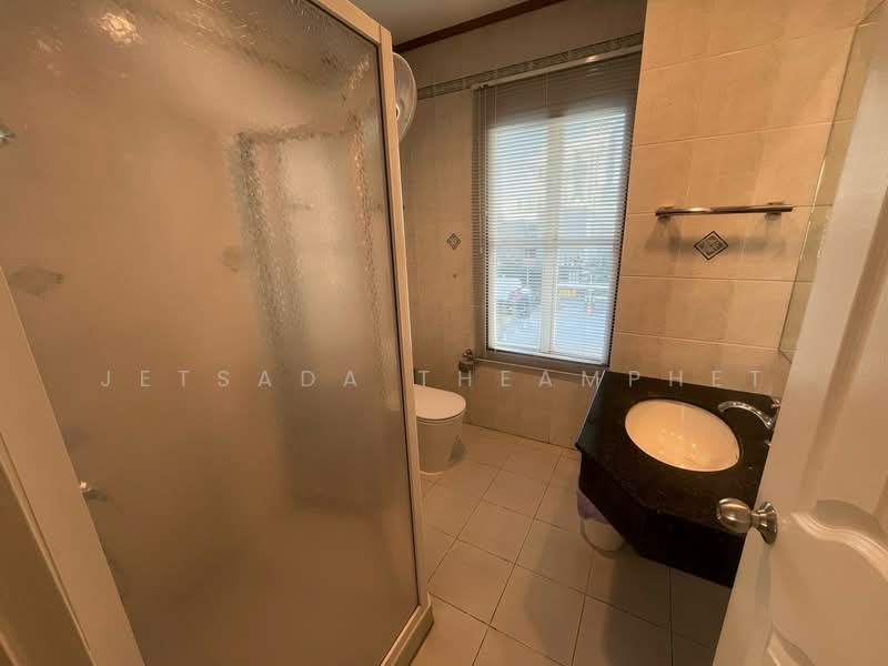 Baan Klang Krung Thonglor : บ้านกลางกรุงทองหล่อ, กรุงเทพ, 55 ซอยสุขุมวิท 55, คลองตันเหนือ, วัฒนา, กรุงเทพ, 456 ตร.ม., ทาวน์เฮ้าส์ ให้เช่า, โดย Jetsada Theamphet, 500080202 - DDproperty.com