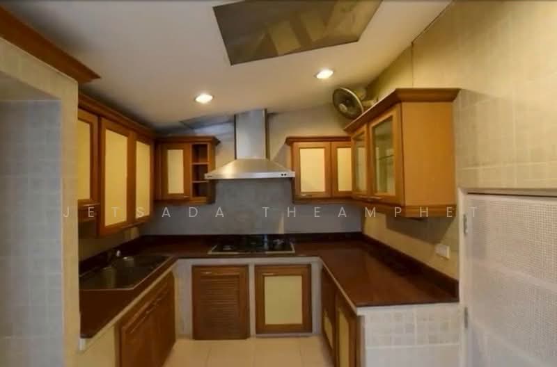 Baan Klang Krung Thonglor : บ้านกลางกรุงทองหล่อ, กรุงเทพ, 55 ซอยสุขุมวิท 55, คลองตันเหนือ, วัฒนา, กรุงเทพ, 456 ตร.ม., ทาวน์เฮ้าส์ ให้เช่า, โดย Jetsada Theamphet, 500080202 - DDproperty.com