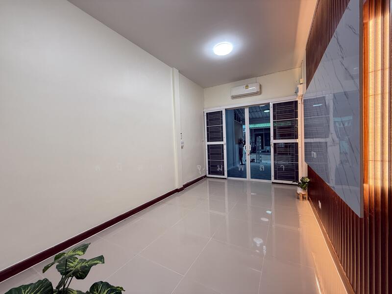 ขาย - เดอะมันนี่ มี พระรามสอง, สมุทรสาคร