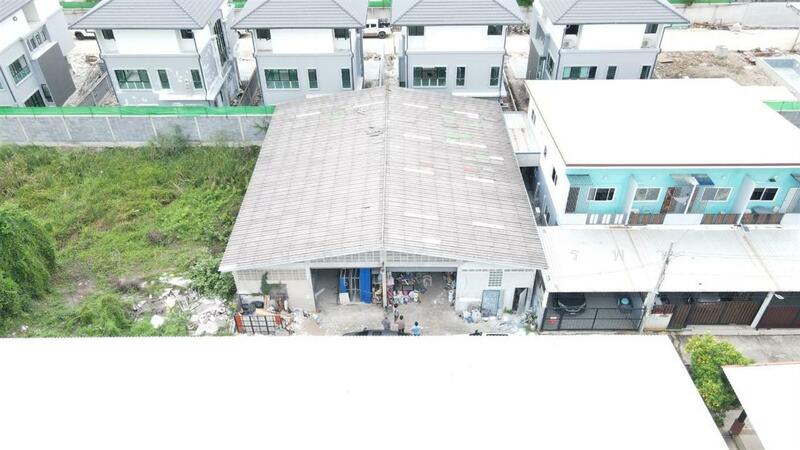 For Sale - โกดัง 1 ชั้น 100 ตร.ว. โกดัง ซอยรัชดา-รามอินทรา3, Bangkok