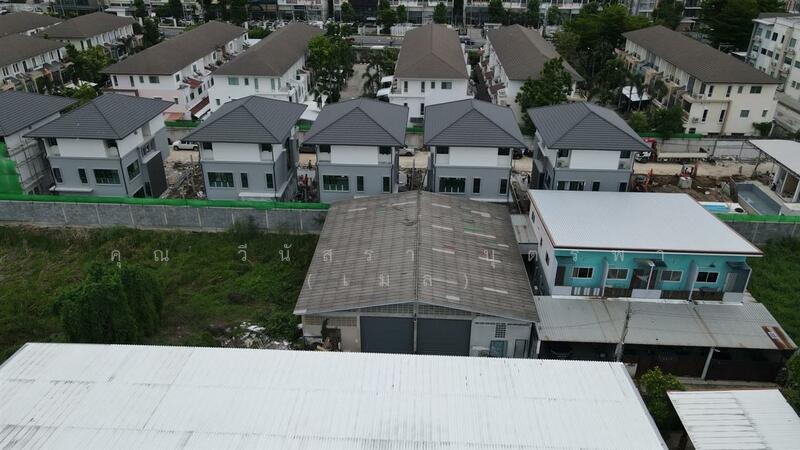 ขาย - โกดัง 1 ชั้น 100 ตร.ว. โกดัง ซอยรัชดา-รามอินทรา3, กรุงเทพ