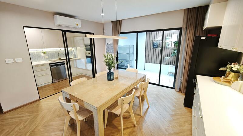 Nirvana Define Srinakarin-Rama 9 : เนอวานา ดีฟายน์ ศรีนครินทร์-พระราม 9, กรุงเทพ, ถนน ศรีนครินทร์ - ร่มเกล้า, สะพานสูง, สะพานสูง, กรุงเทพ, 285 ตร.ม., ทาวน์เฮ้าส์ ให้เช่า, โดย คุณรวีวรรณ อู่เงิน, 500080815 - DDproperty.com