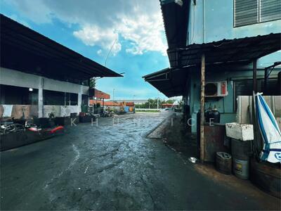 ขาย - ที่ดินพร้อมอาคารหนองแขม บางบอน, กรุงเทพ