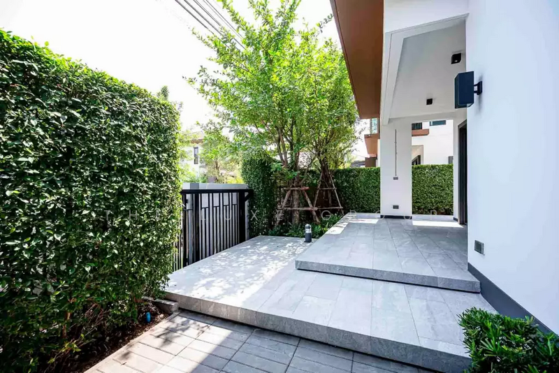 Burasiri Pattanakarn, Bangkok, New Pattanakarn Road, Prawet, Bangkok, 4 Bedrooms, 257 sqm, Single Detached House For Sale, by The Luxe Group, 500080890 - DDproperty.com