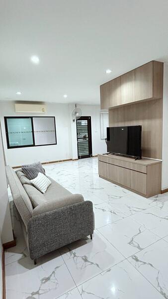 For Rent - Siri House Ratchada 18, Bangkok