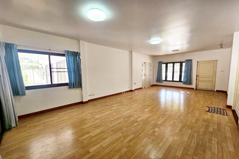 Pruksachat Ramkhamhaeng 118, Bangkok, Soi Ramkhamhaeng 118, Saphan Sung, Saphan Sung, Bangkok, 3 Bedrooms, 230 sqm, Single Detached House For Sale, by คุณแพรว, 500081128 - DDproperty.com