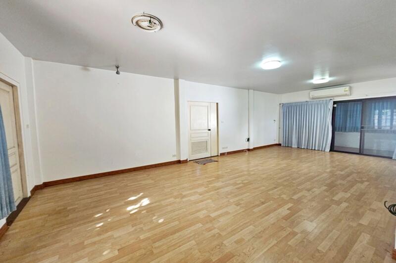 Pruksachat Ramkhamhaeng 118, Bangkok, Soi Ramkhamhaeng 118, Saphan Sung, Saphan Sung, Bangkok, 3 Bedrooms, 230 sqm, Single Detached House For Sale, by คุณแพรว, 500081128 - DDproperty.com