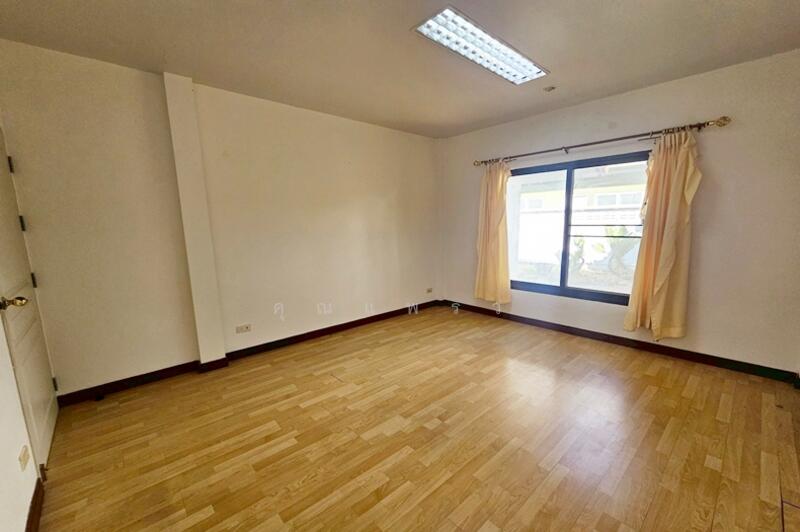 Pruksachat Ramkhamhaeng 118, Bangkok, Soi Ramkhamhaeng 118, Saphan Sung, Saphan Sung, Bangkok, 3 Bedrooms, 230 sqm, Single Detached House For Sale, by คุณแพรว, 500081128 - DDproperty.com