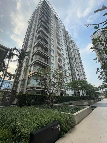 For Sale - 2-BR House, Bangkok