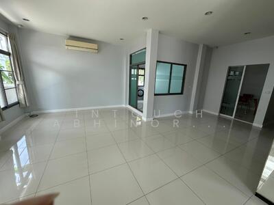 ขาย - เพอร์เฟค เพลส รามคำแหง-สุวรรณภูมิ 3 / Perfect Place Ramkhamhaeng-Suvarnabhumi 3, กรุงเทพ