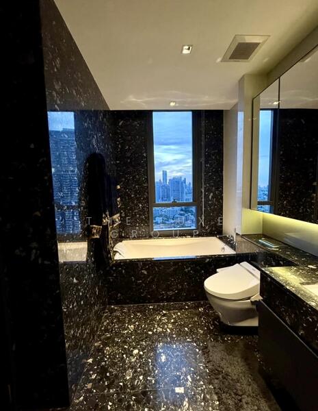 BEATNIQ Sukhumvit 32, Bangkok, Soi Sukhumvit 32, Sukhumvit Road, Khong Tan, Khlong Toei, Bangkok, 1 Bedroom, 60 sqm, Condo For Rent, by The Luxe Group, 500082100 - DDproperty.com