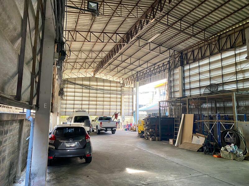 For Rent - Warehouse for rent in Bang Saen area, Sukhumvit Road. Ideal for SMEs/stocking inventory!, Chon Buri (Pattaya)