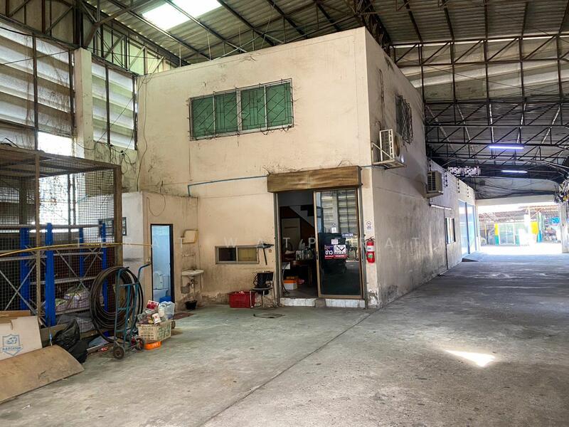 For Rent - Warehouse for rent in Bang Saen area, Sukhumvit Road. Ideal for SMEs/stocking inventory!, Chon Buri (Pattaya)