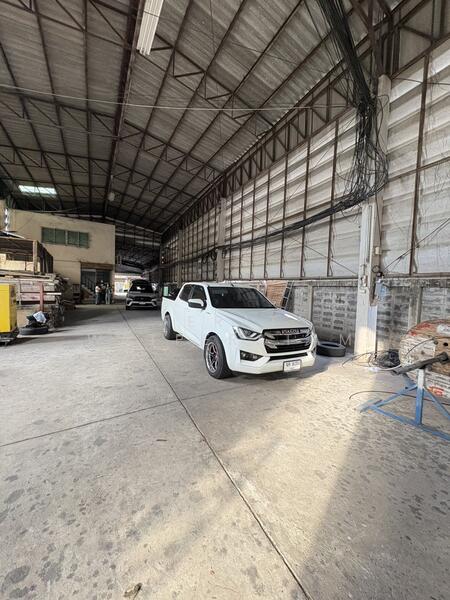 For Rent - Warehouse for rent in Bang Saen area, Sukhumvit Road. Ideal for SMEs/stocking inventory!, Chon Buri (Pattaya)