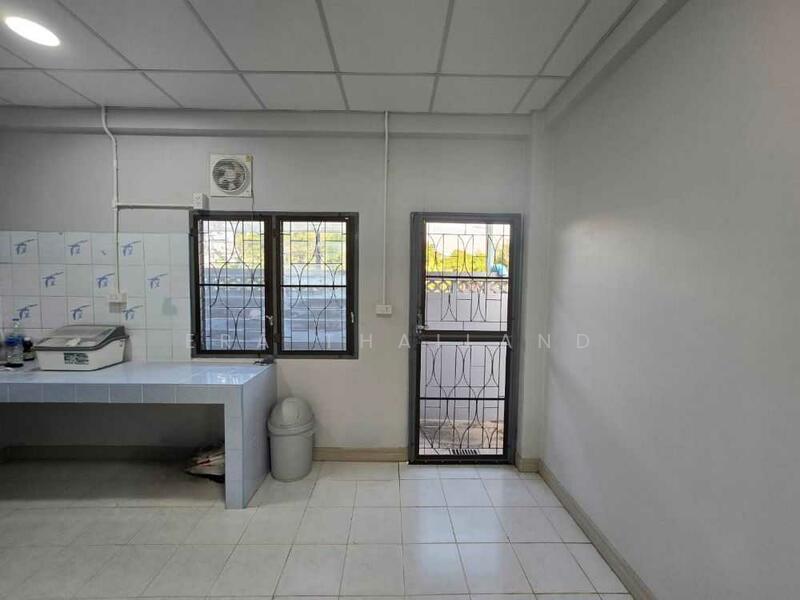 For Sale - ขายทาวน์เฮาส์ 2 ชั้น 96 ตร.ม. ใกล้ โรงเรียนอนุบาลพระนครศรีอยุธยา, Phra Nakhon Si Ayutthaya