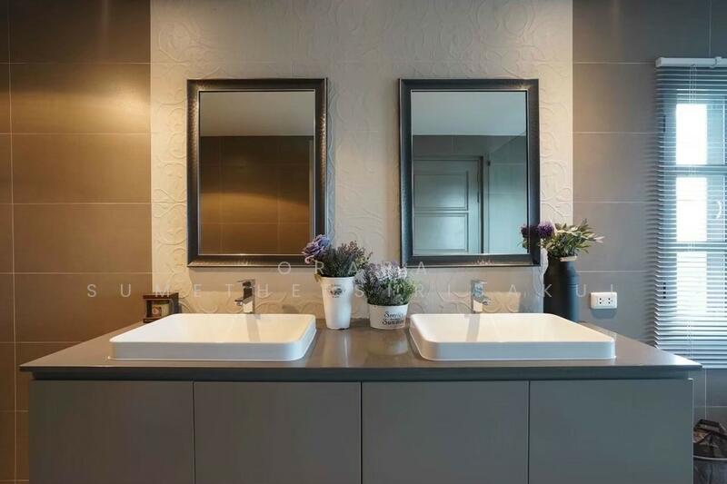 For Sale - Adamas Phahonyotin, Bangkok