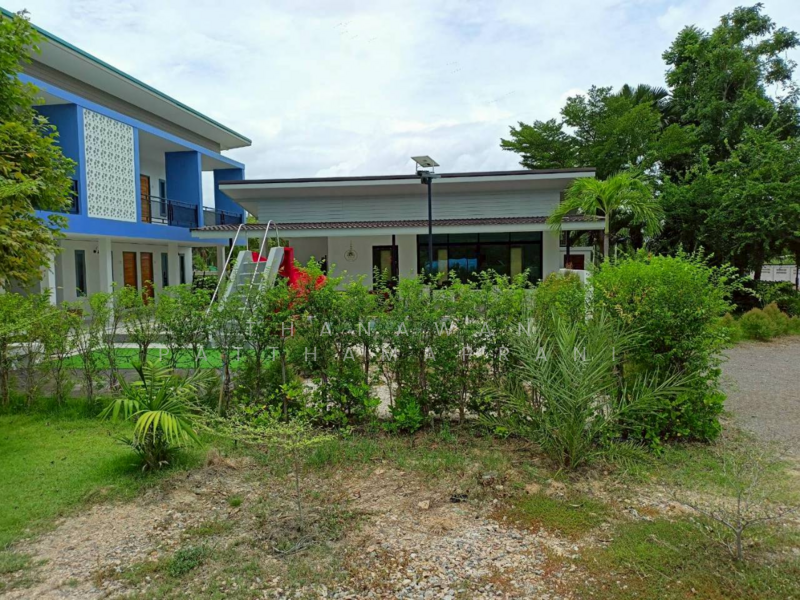 For Sale - Pool Villa & Garden, Phetchaburi