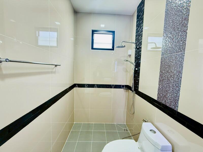 Commercial property close to Tesco Lotus, Krabi, กระบี่, Krabi, Krabi Noi, Muang Krabi, Krabi, 2 Bedrooms, 115 sqm, Townhouse For Sale, by Adchara Voeten, 500084365 - DDproperty.com