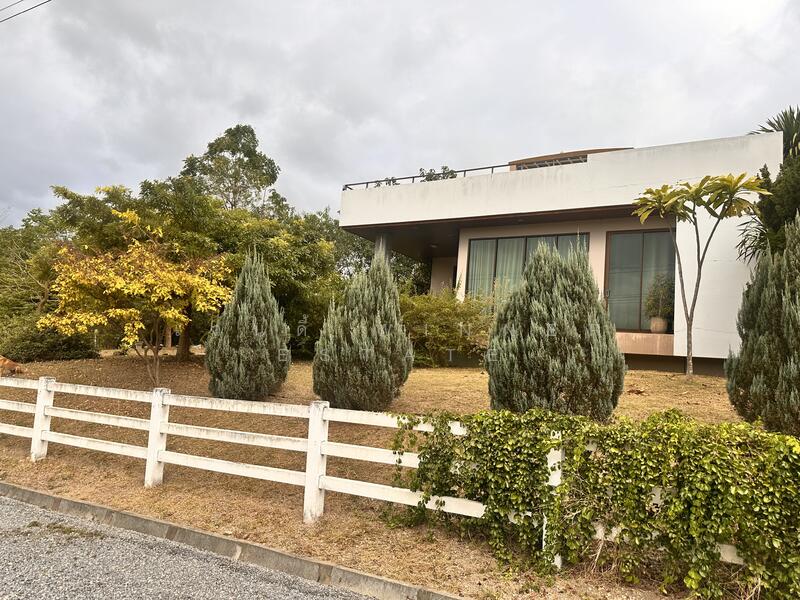 For Sale - ขายที่ดินเขาใหญ่บนเนิน เห็นภูเขาสวยตั้งแต่ซ้ายจรดขวา สวยสมญานามสวิตเซอร์เเลนด์เมืองไทย, Nakhon Ratchasima