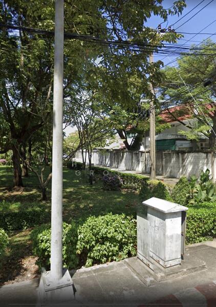 Pet friendly house in Bangchak, Bangkok, Bang Chak, Phra Khanong, Bangkok, 3 Bedrooms, 140 sqm, Single Detached House For Rent, by The Luxe Group, 500084752 - DDproperty.com