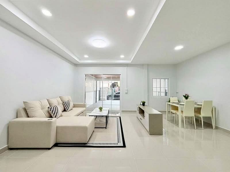 Ubon Chat 2, Nonthaburi, 11 Soi Ubonchat Village 2, Bang Rak Noi, Muang Nonthaburi, Nonthaburi, 3 Bedrooms, 130 sqm, Townhouse For Sale, by บุษบากร (เจี๊ยบ), 500084967 - DDproperty.com