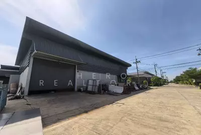 ขาย - ขายหรือให้เช่า โรงงานพร้อมสำนักงาน บางเสาธง สมุทรปราการ ใกล้ถนนเทพารักษ์ BRE26302, สมุทรปราการ