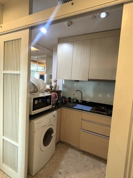 Sathorn Gardens : สาธร การ์เด้นส์, กรุงเทพ, 39 ถนนสาธรใต้, ทุ่งมหาเมฆ, สาทร, กรุงเทพ, 78 ตร.ม., คอนโด ขาย, โดย Knight Frank Chartered (Thailand) Co.,Ltd, 500085203 - DDproperty.com