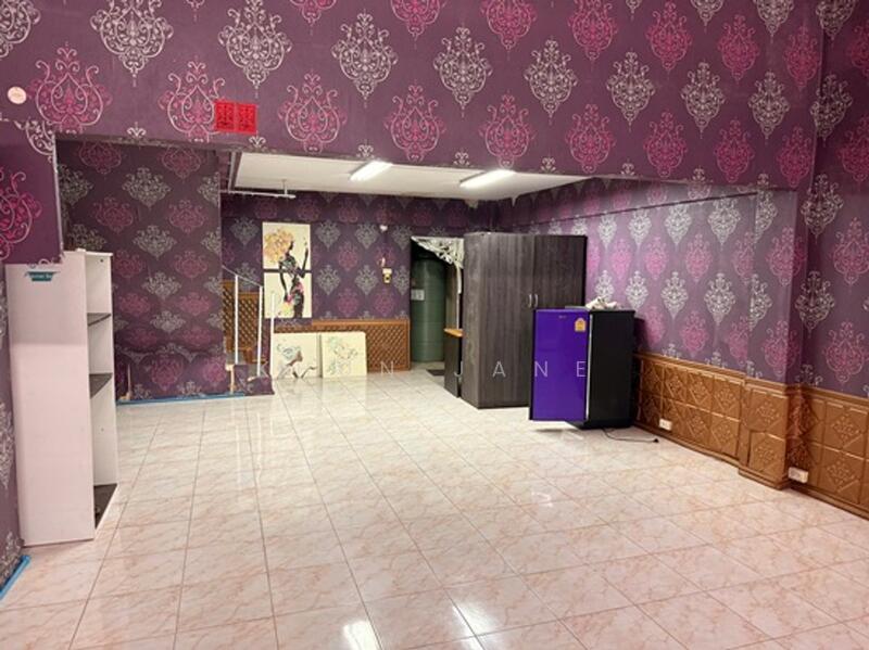 ให้เช่า - อาคารพาณิชย์ ให้เช่า อยู่ใกล้ บีทีเอส พระโขนง (SPSJP13), กรุงเทพ