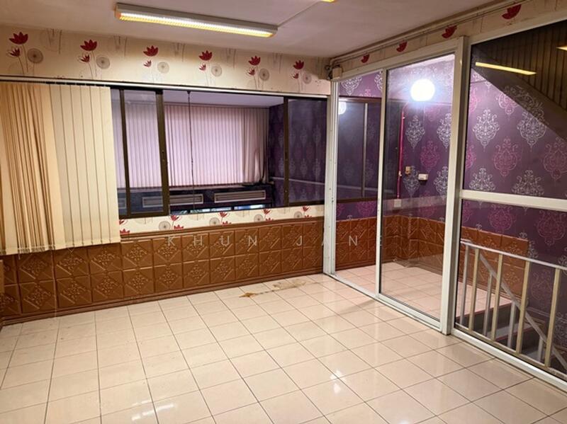 ให้เช่า - อาคารพาณิชย์ ให้เช่า อยู่ใกล้ บีทีเอส พระโขนง (SPSJP13), กรุงเทพ