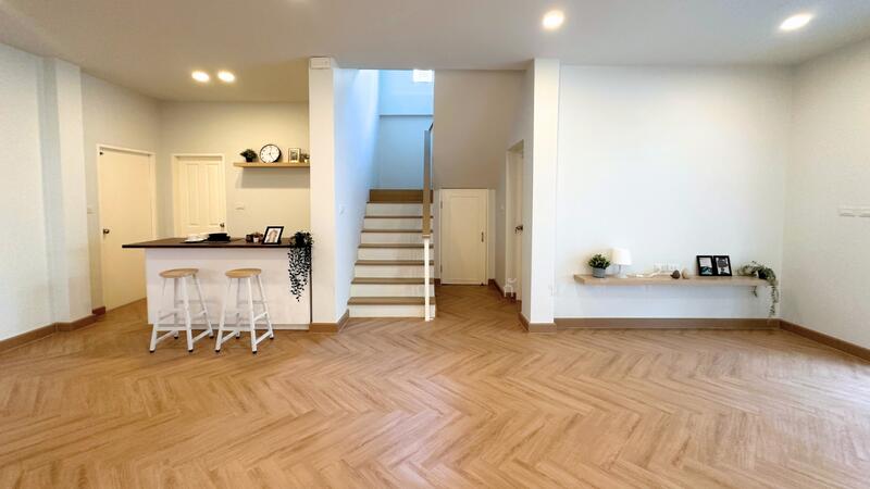 ปูพื้นใหม่ด้วยวัสดุ SPC ทนทาน สวยงาม