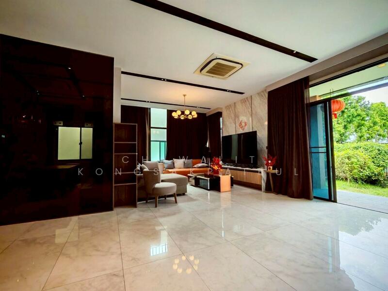 ให้เช่า - แกรนด์ บางกอก บูเลอวาร์ด พระราม 9 – ศรีนครินทร์ : Grand Bangkok Boulevard Rama 9 - Srinakarindra, กรุงเทพ