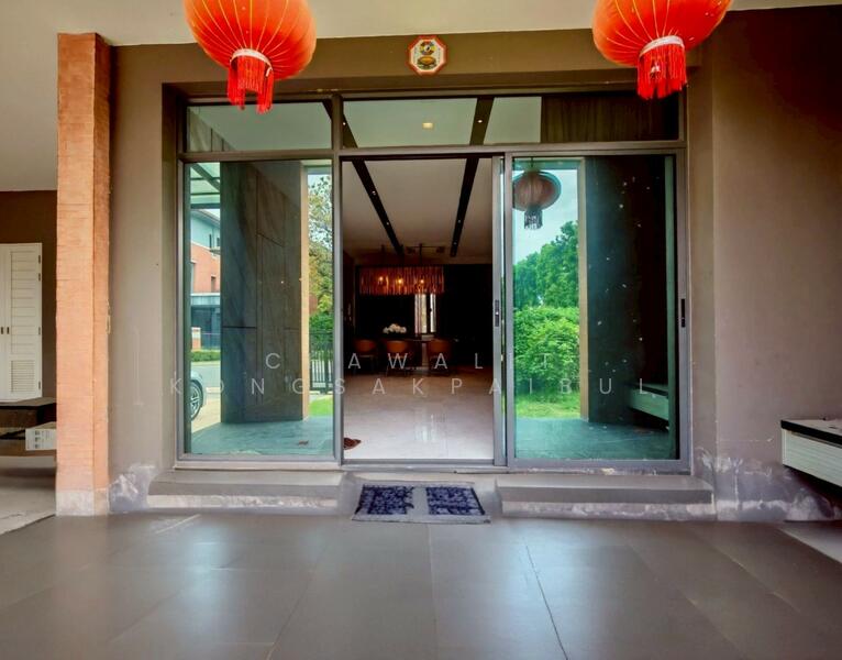 ให้เช่า - แกรนด์ บางกอก บูเลอวาร์ด พระราม 9 – ศรีนครินทร์ : Grand Bangkok Boulevard Rama 9 - Srinakarindra, กรุงเทพ