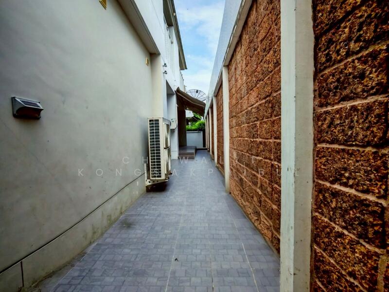 ให้เช่า - แกรนด์ บางกอก บูเลอวาร์ด พระราม 9 – ศรีนครินทร์ : Grand Bangkok Boulevard Rama 9 - Srinakarindra, กรุงเทพ