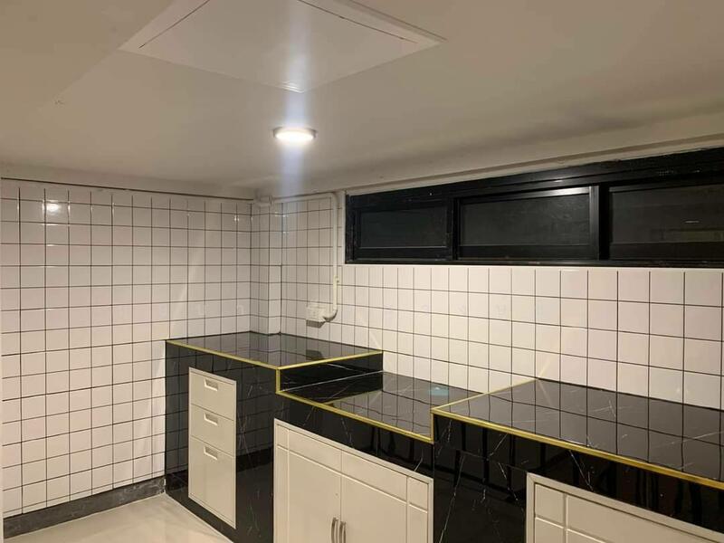 For Rent - ทำเล MRT สิรินธร ซ.จรัญ 68 ให้เช่าอาคารพาณิชย์ 3 ชั้น บ้านสวย แต่งครบ พร้อมอยู่ ทำออฟฟิศได้, Bangkok