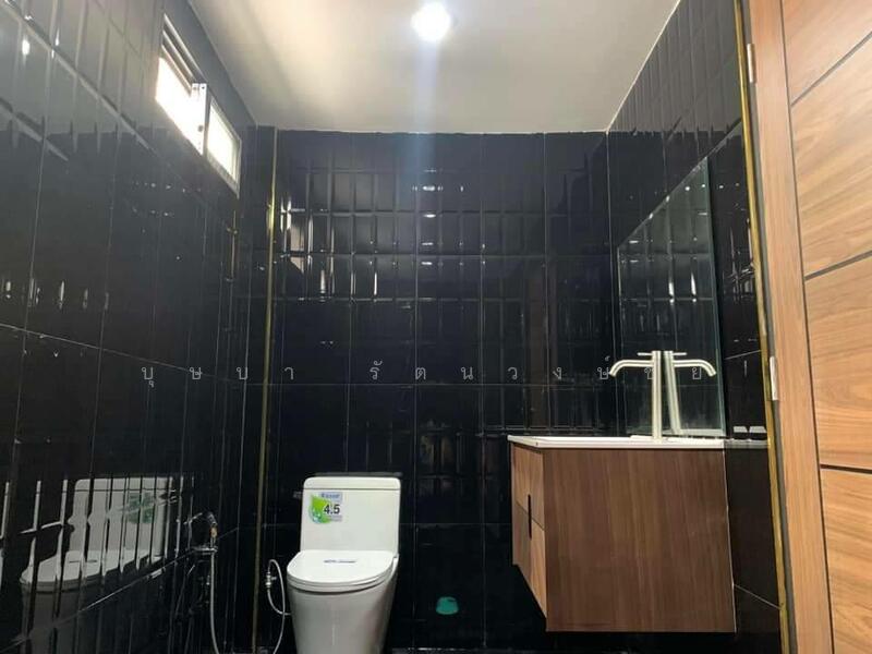 For Rent - ทำเล MRT สิรินธร ซ.จรัญ 68 ให้เช่าอาคารพาณิชย์ 3 ชั้น บ้านสวย แต่งครบ พร้อมอยู่ ทำออฟฟิศได้, Bangkok