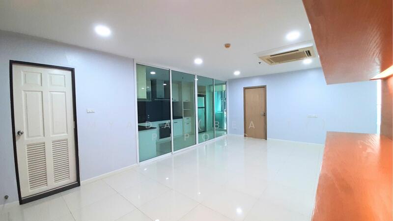 For Sale - Sukhumvit Living Town, Bangkok