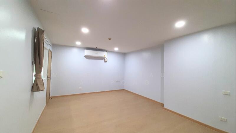 For Sale - Sukhumvit Living Town, Bangkok