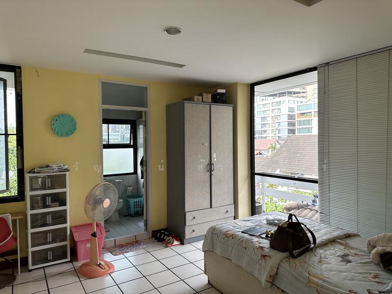 อาคาร 4 ชั้น ชั้น 4