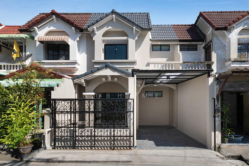 For Sale - หมู่บ้านกัญจน์เพชร ซ.ประชาอุทิศ 17, Bangkok