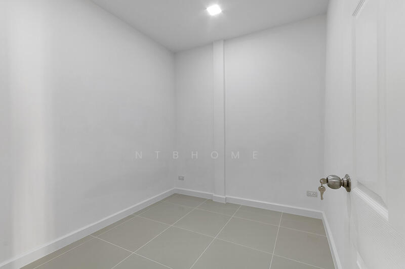 For Sale - หมู่บ้านกัญจน์เพชร ซ.ประชาอุทิศ 17, Bangkok