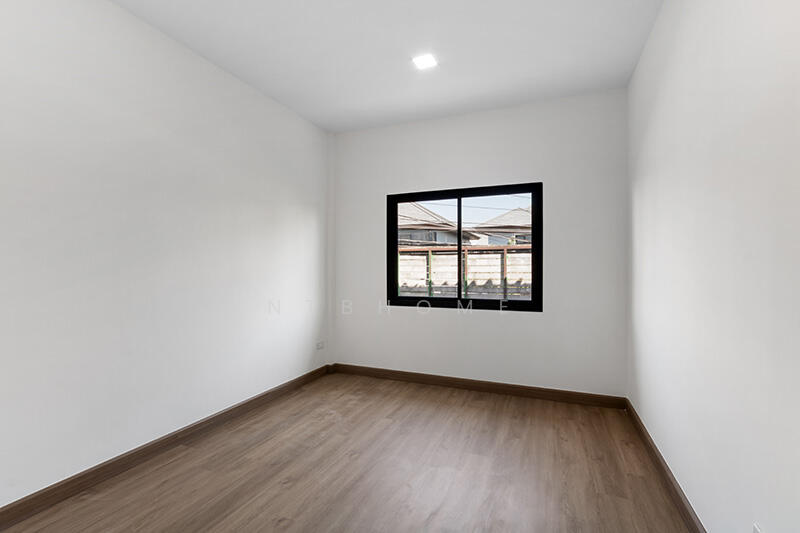 For Sale - หมู่บ้านกัญจน์เพชร ซ.ประชาอุทิศ 17, Bangkok