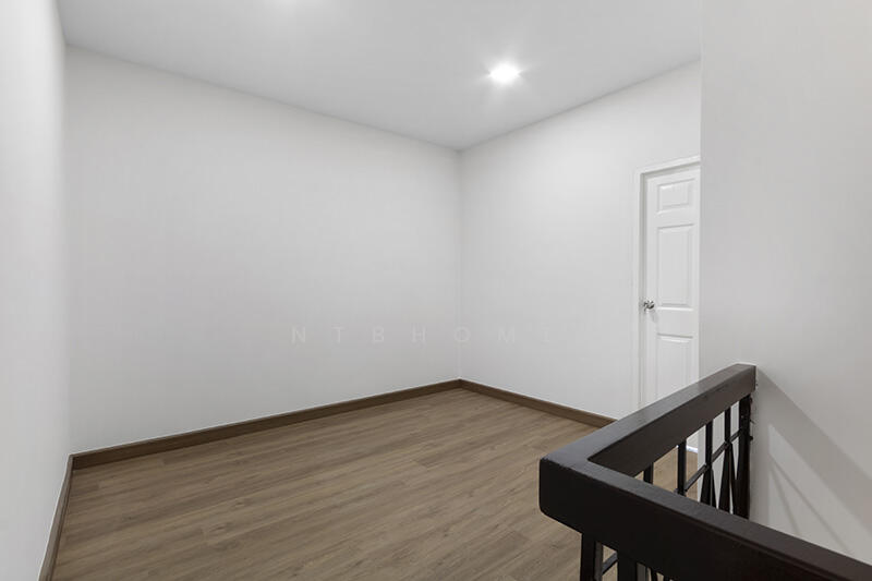 For Sale - หมู่บ้านกัญจน์เพชร ซ.ประชาอุทิศ 17, Bangkok