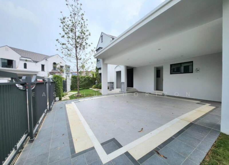 Nantawan Rama 9 - New Krungthepkreetha, Bangkok, Saphan Sung, Bangkok, 4 Bedrooms, 302 sqm, Single Detached House For Rent, by Eastblue Horizon, 500087236 - DDproperty.com